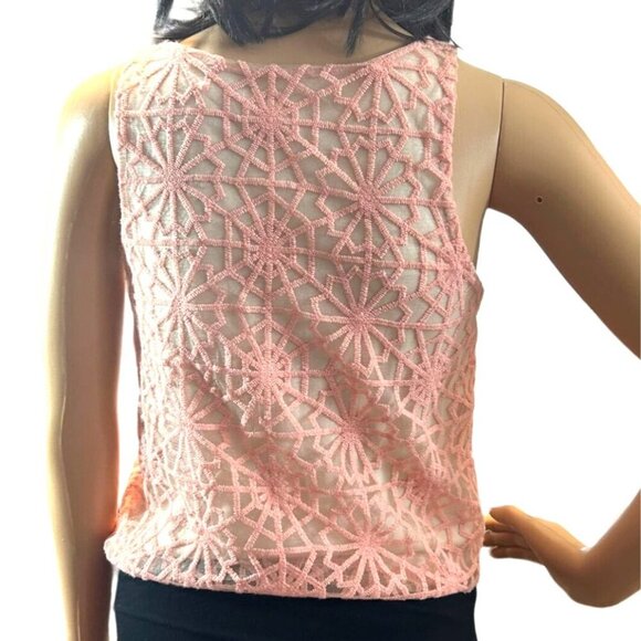 (6 for $25) Alya Sleeveless Cropped Blouse size Medium - Picture 2 of 7